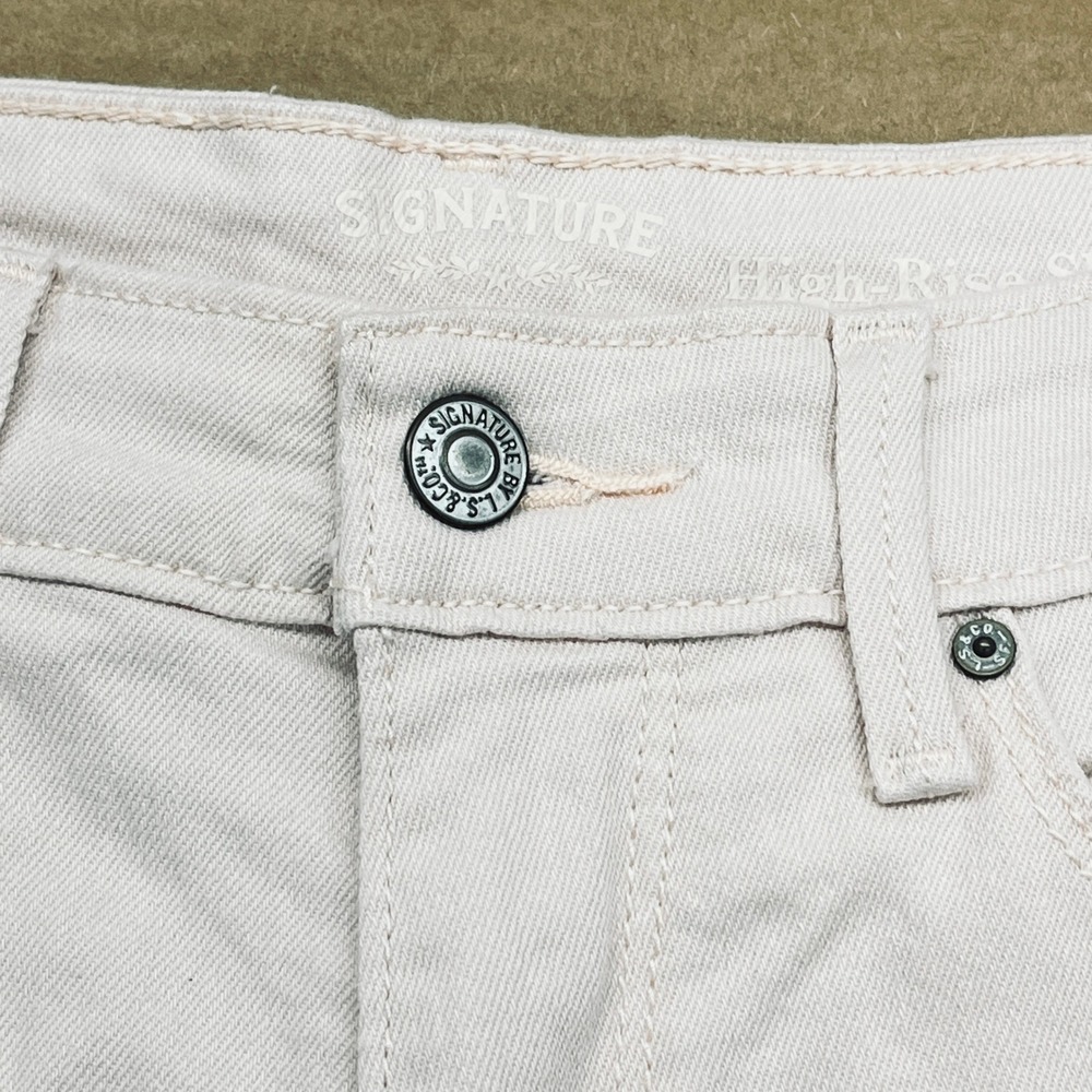Levi's Pink High-Rise Jean Shorts - Picture 7 of 12